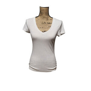 Old Navy small short sleeve v neck tee, size small